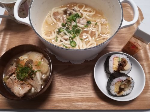 うどん、巻きずし