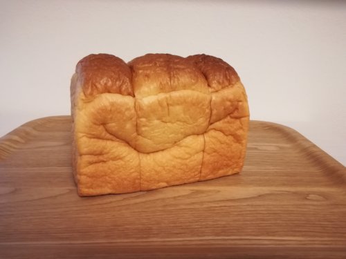 レアリッチのレア食パン